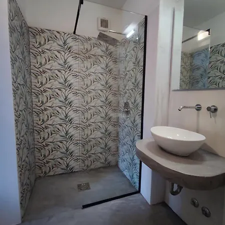 ゲストハウス Dammusi Il Carrubo