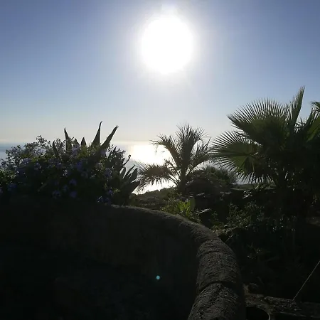 Pensionat Dammusi Il Carrubo Kamma