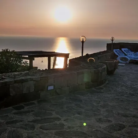 Dammusi Il Carrubo 3* Kamma