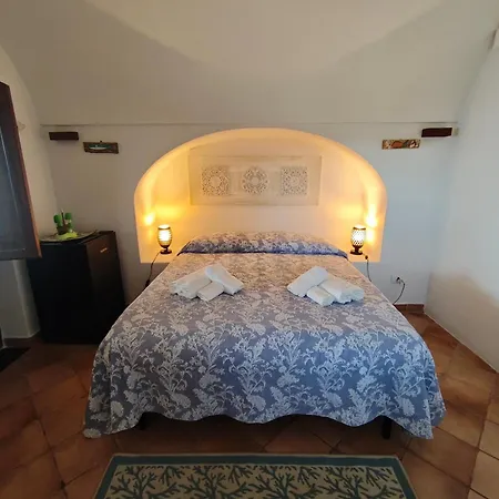 Konukevi Dammusi Il Carrubo Kamma