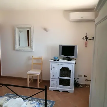 Pensionat Dammusi Il Carrubo